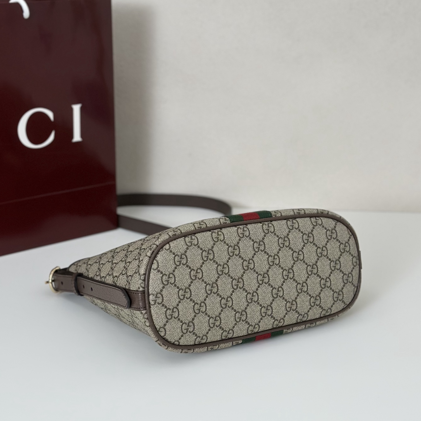 Gvc*1 ophidia shoulder bag-23*21*12cm