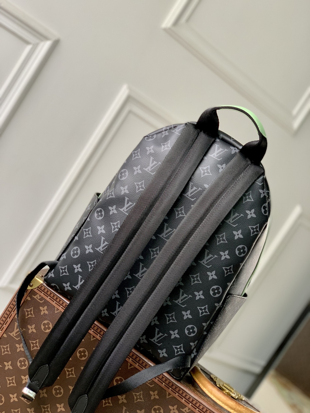 l0vis Vvtt0n discovery backpack-m14884-38 x 20 x 29cm