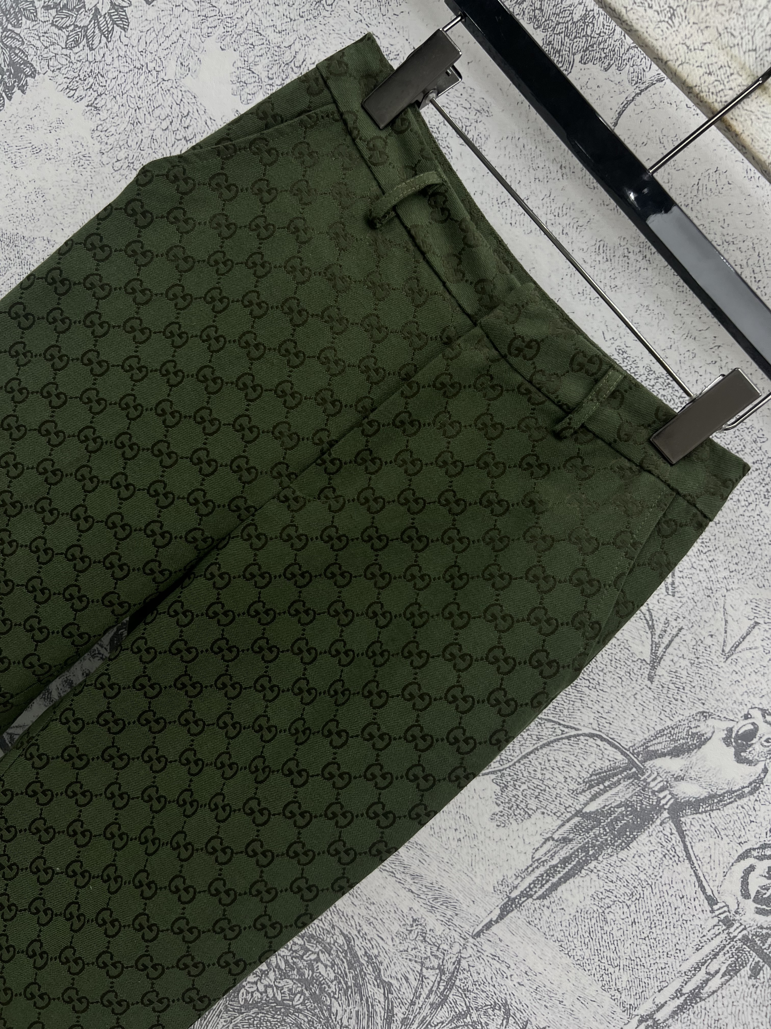 Gv*c high-waisted straight-leg pants in signature green gg jacquard