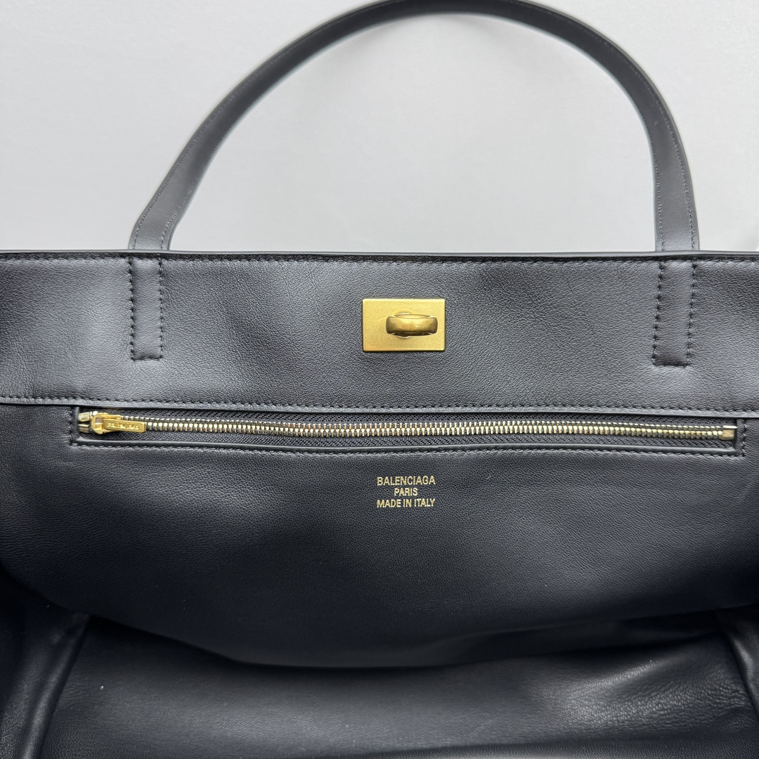 Ba1en*iaga tote bag-33*11*27cm