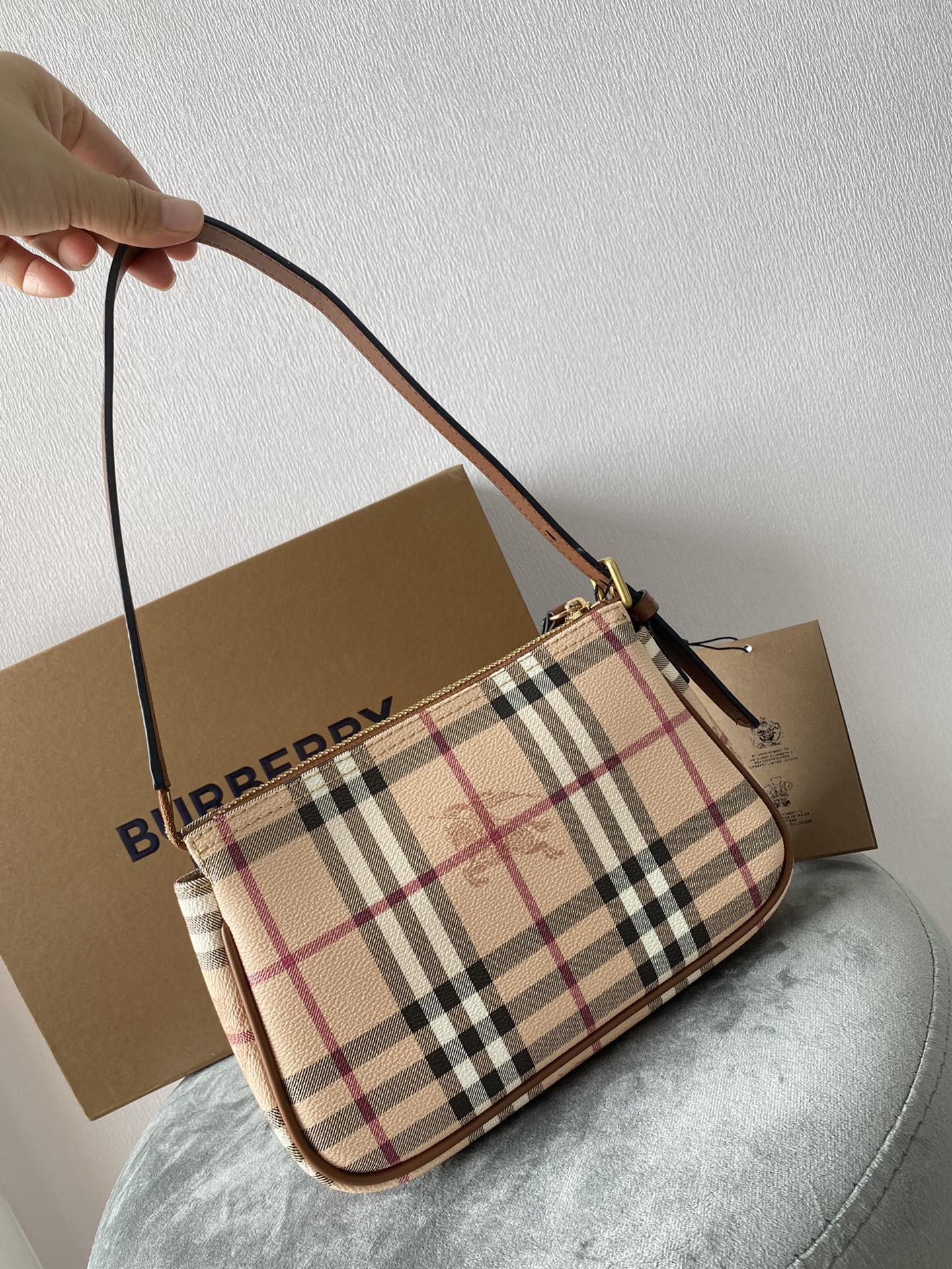 Bv*b*rry vintage bag-21*5*14cm