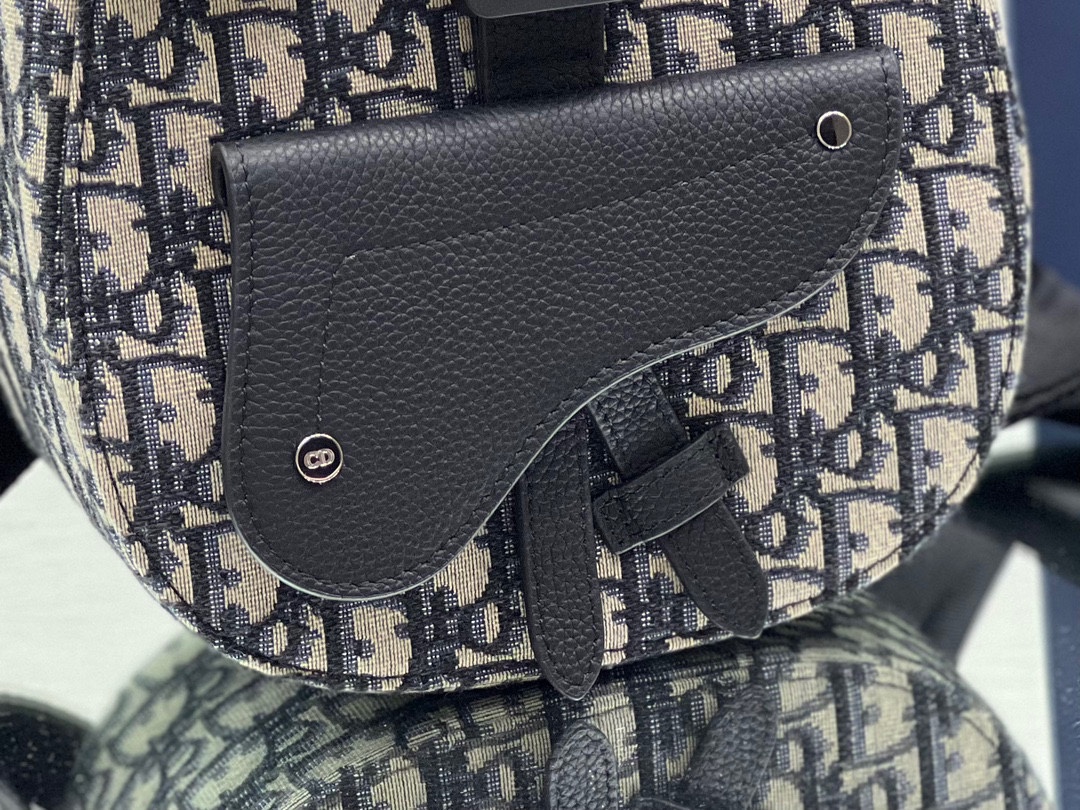Diro Gallop Sling Bag Black Grained Calfskin-19*27.5*11.5CM