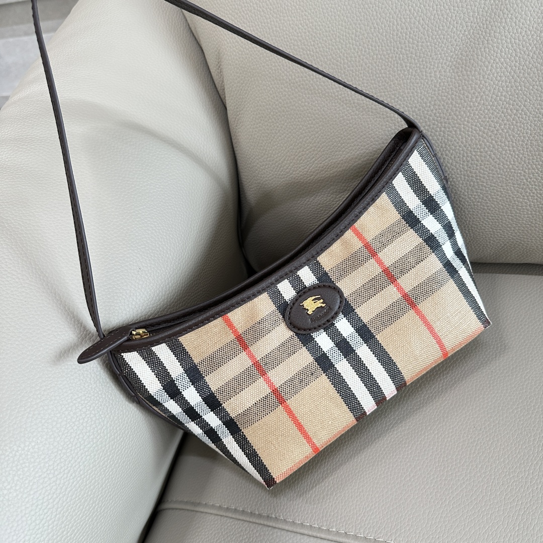 Bv*b*rry vintage bag-25.5x 12 x 16cm