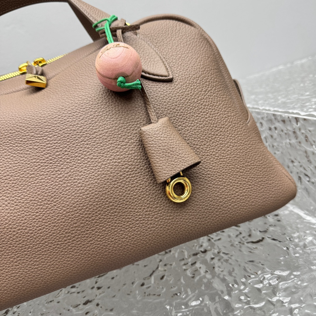 L0r0 P1ana needle bag-38*21*18cm