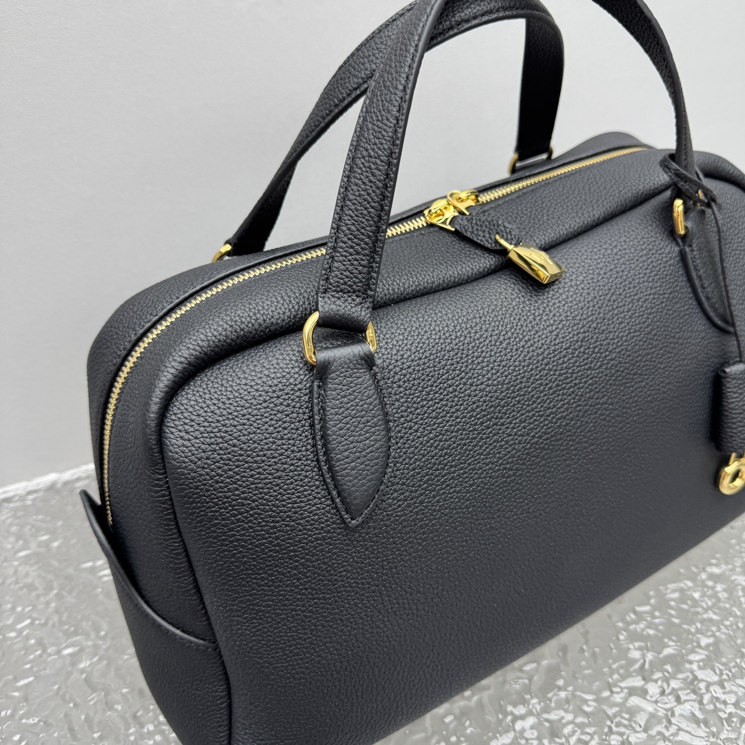 L0r0 P1ana needle bag(black)-38*21*18cm