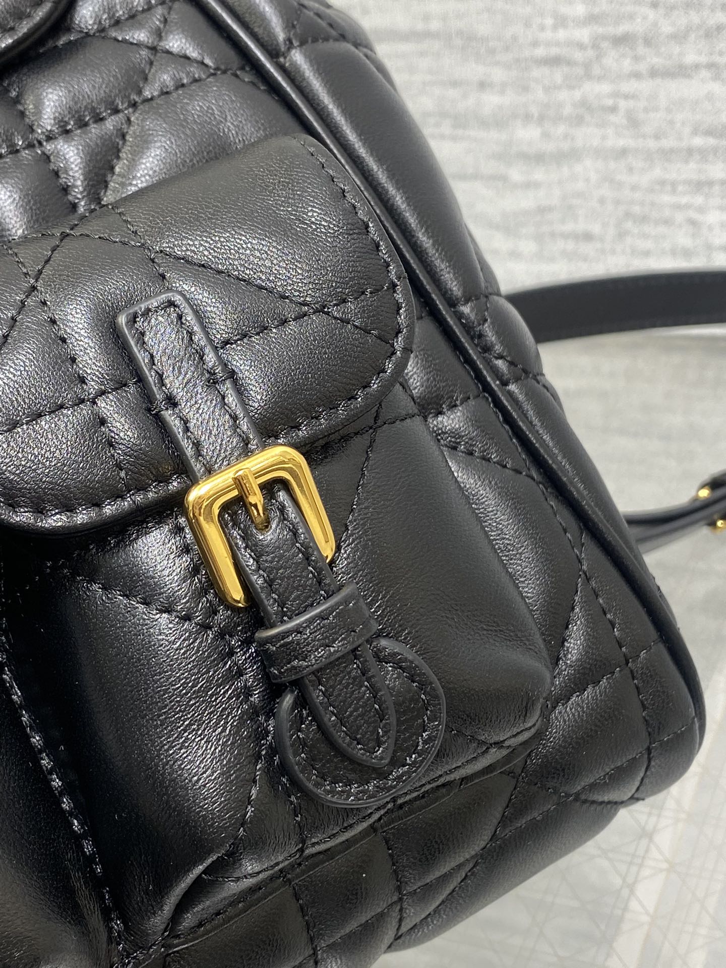 Diro Caro Backpack-23×26.7×12.5CM