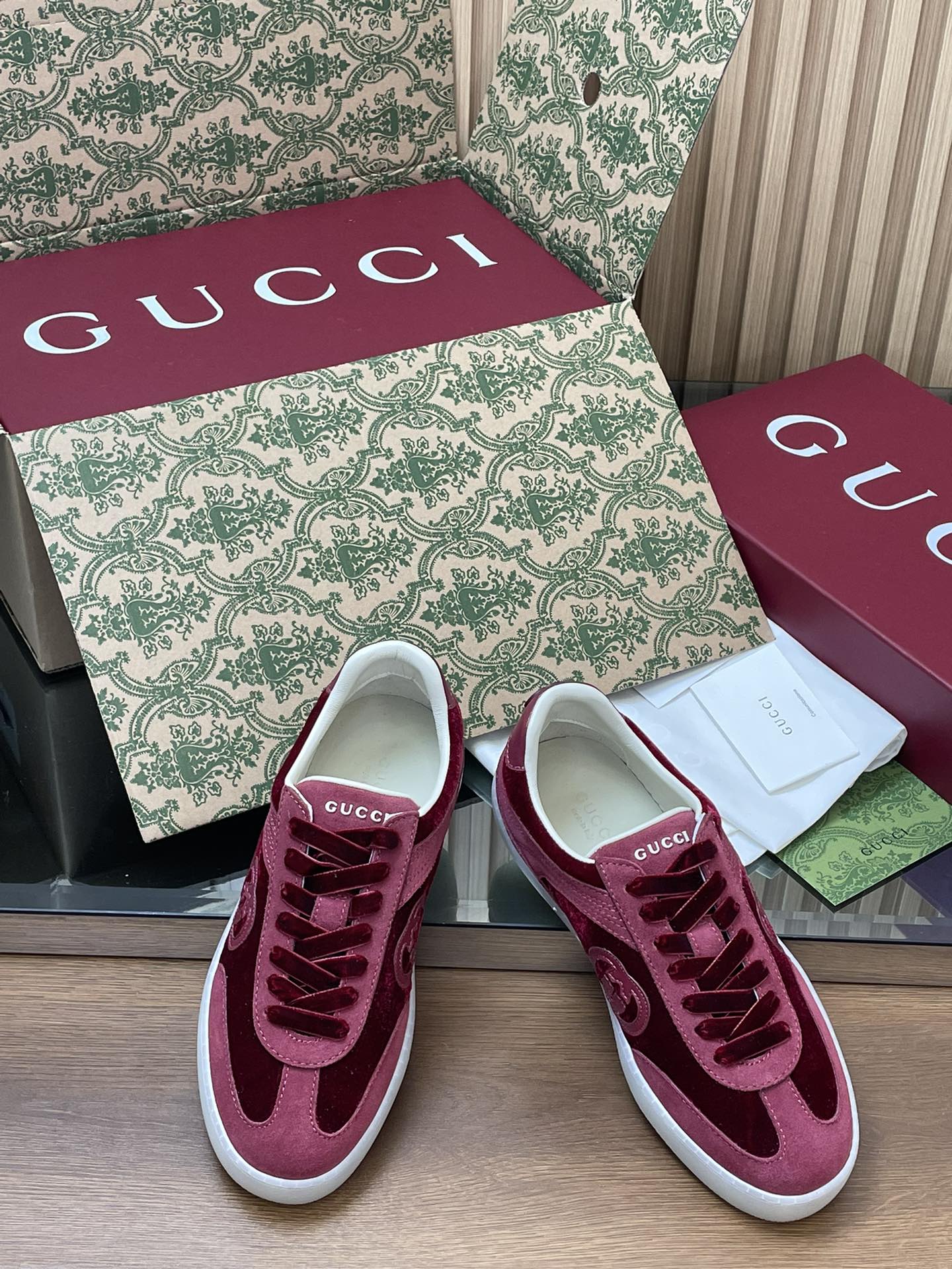 Gvc*1 sneakers