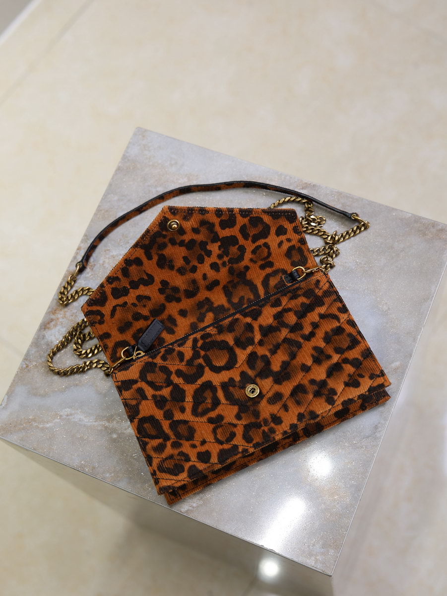 Y51 woc chain bag-19x11.5x4cm