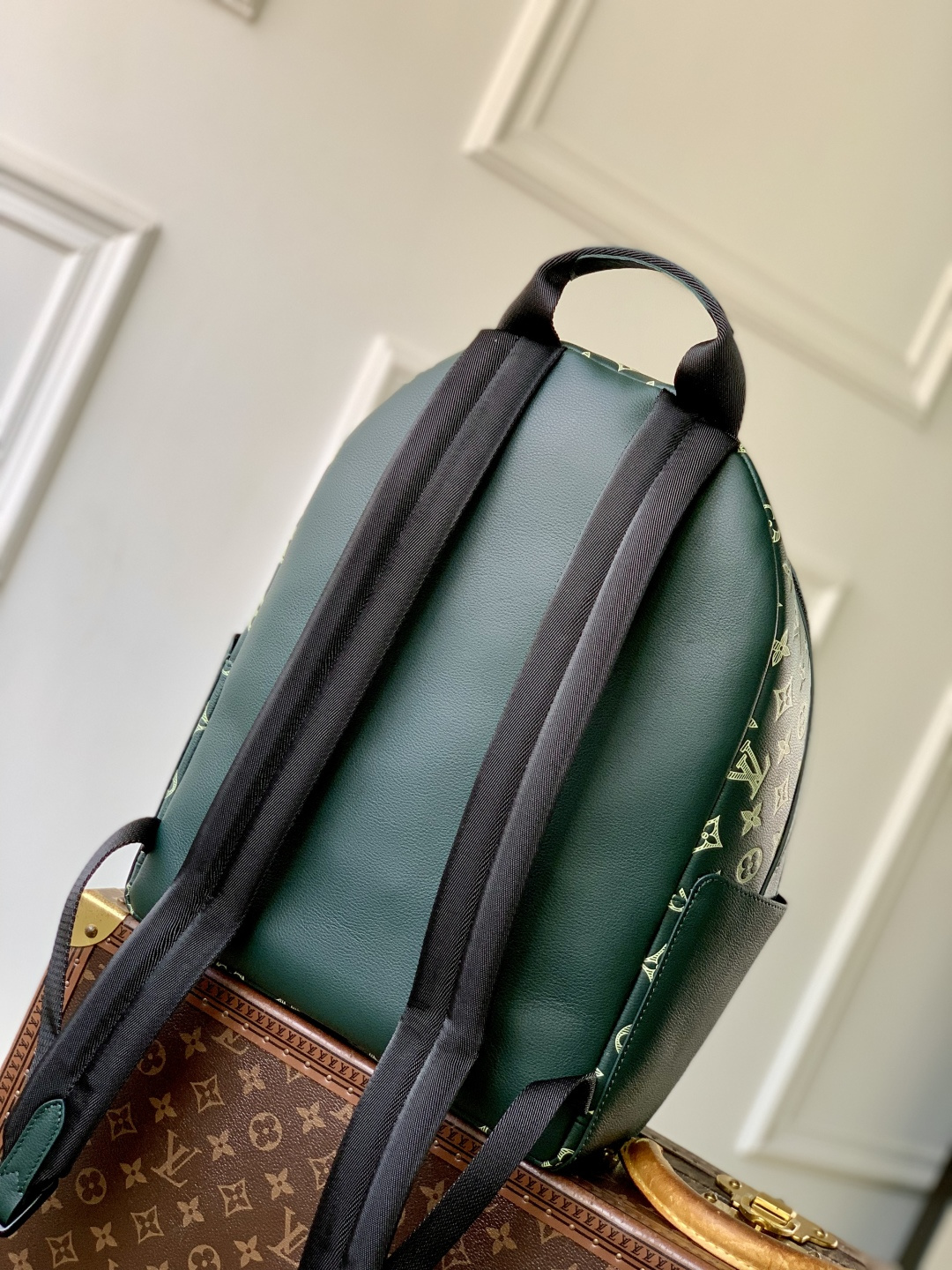 l0vis Vvtt0n discovery backpack-30*40*20cm
