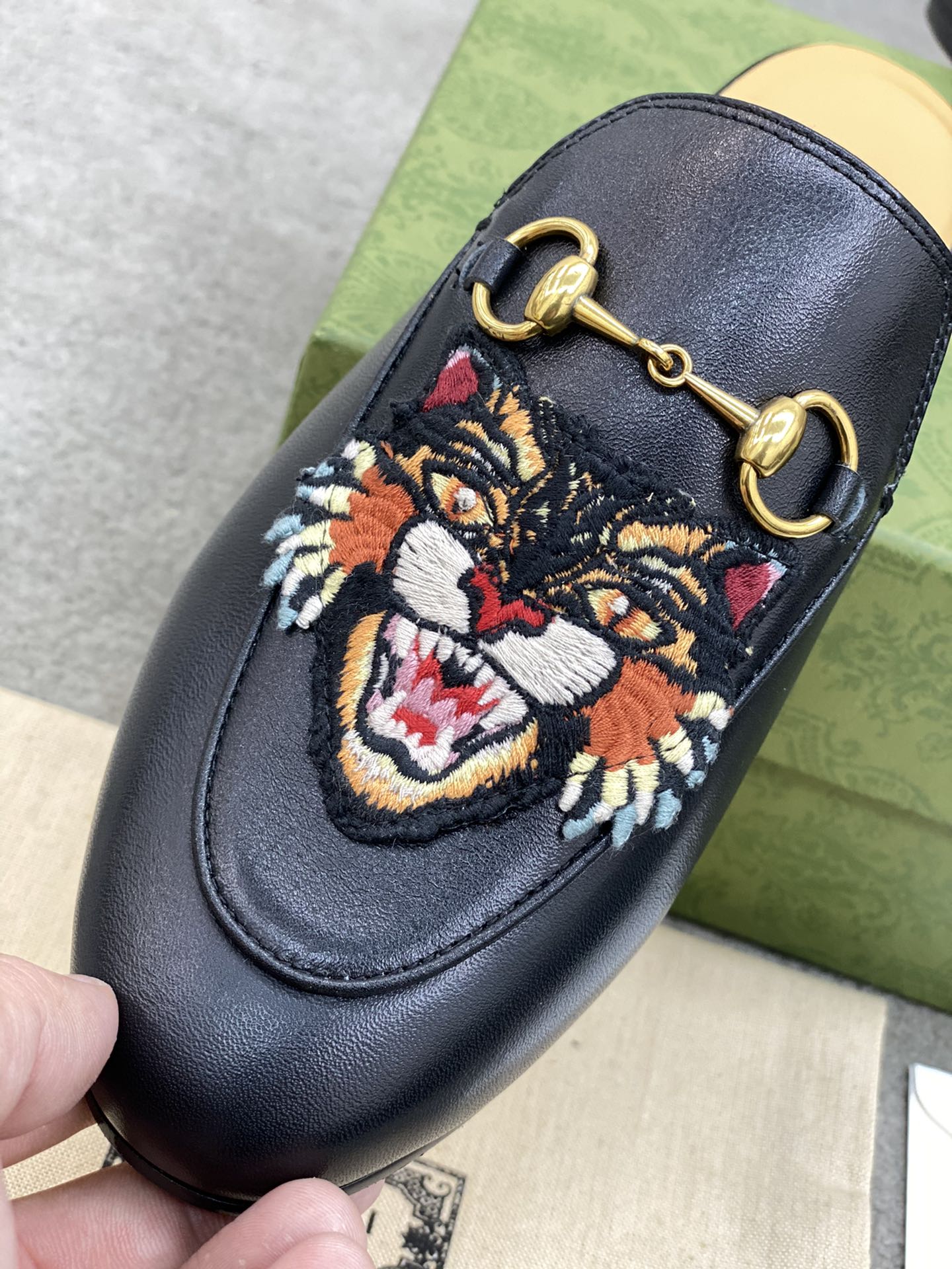 G*u*i loafers
