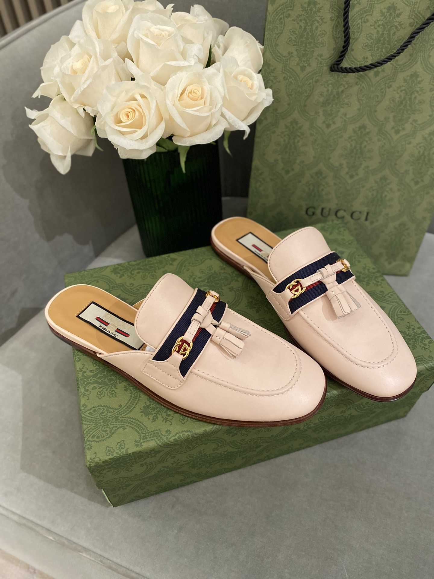 G*u*i loafers
