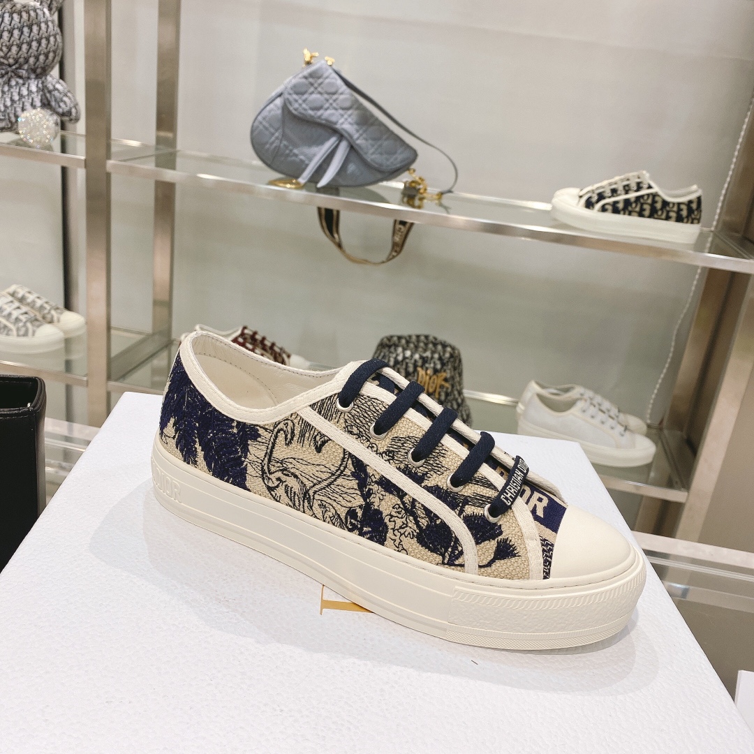 D*or sneakers